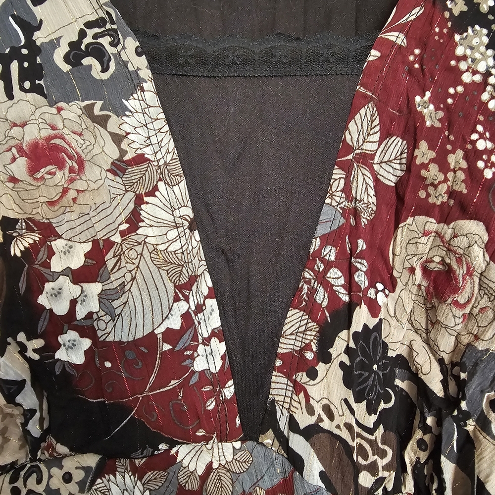 Blouse - Picture 2 of 3